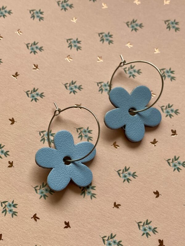 Créoles Mini Daisy Bleu Ciel