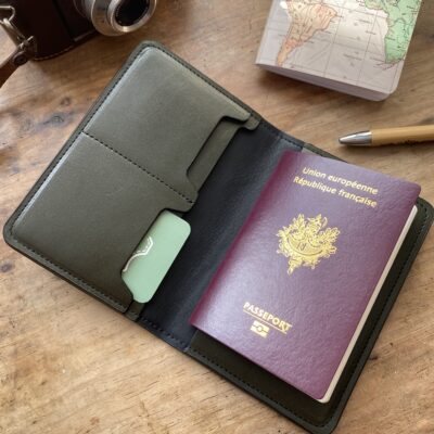 Porte Passeport Eddy Kaki