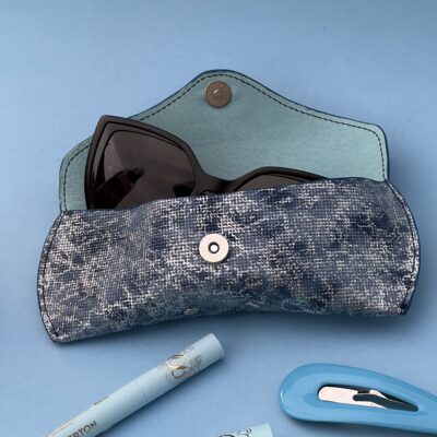 Etui à lunettes Charlie bleu & argenté