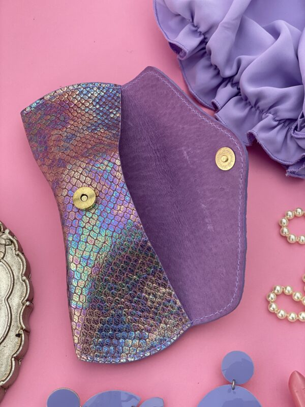Etui à lunettes violet texturé lézard – Image 4