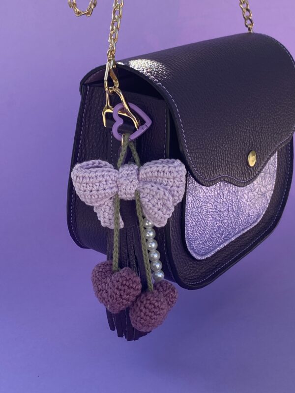 Cherry on the sac lilas & violet