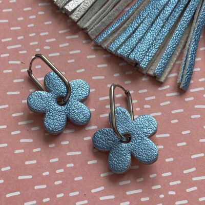 Créoles min Daisy turquoise irisé