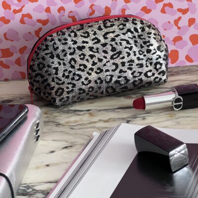 Trousse Scarlette léopard argenté